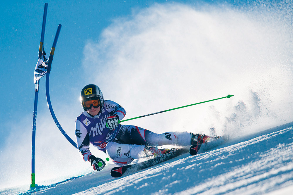 Ski fun. Горнолыжник томба. Горнолыжная трасса слалом. Цели горнолыжного спорта.